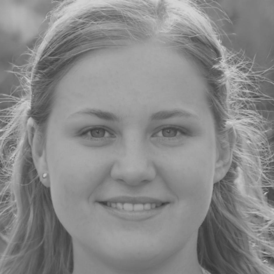 Seraphina Blackwood - Financial Planning Specialist